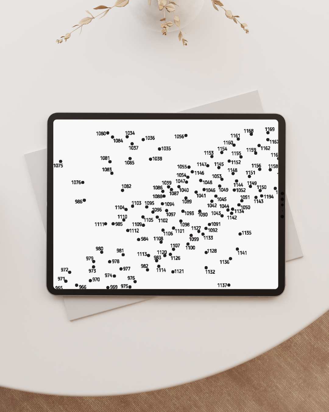 1825 dots | #0006